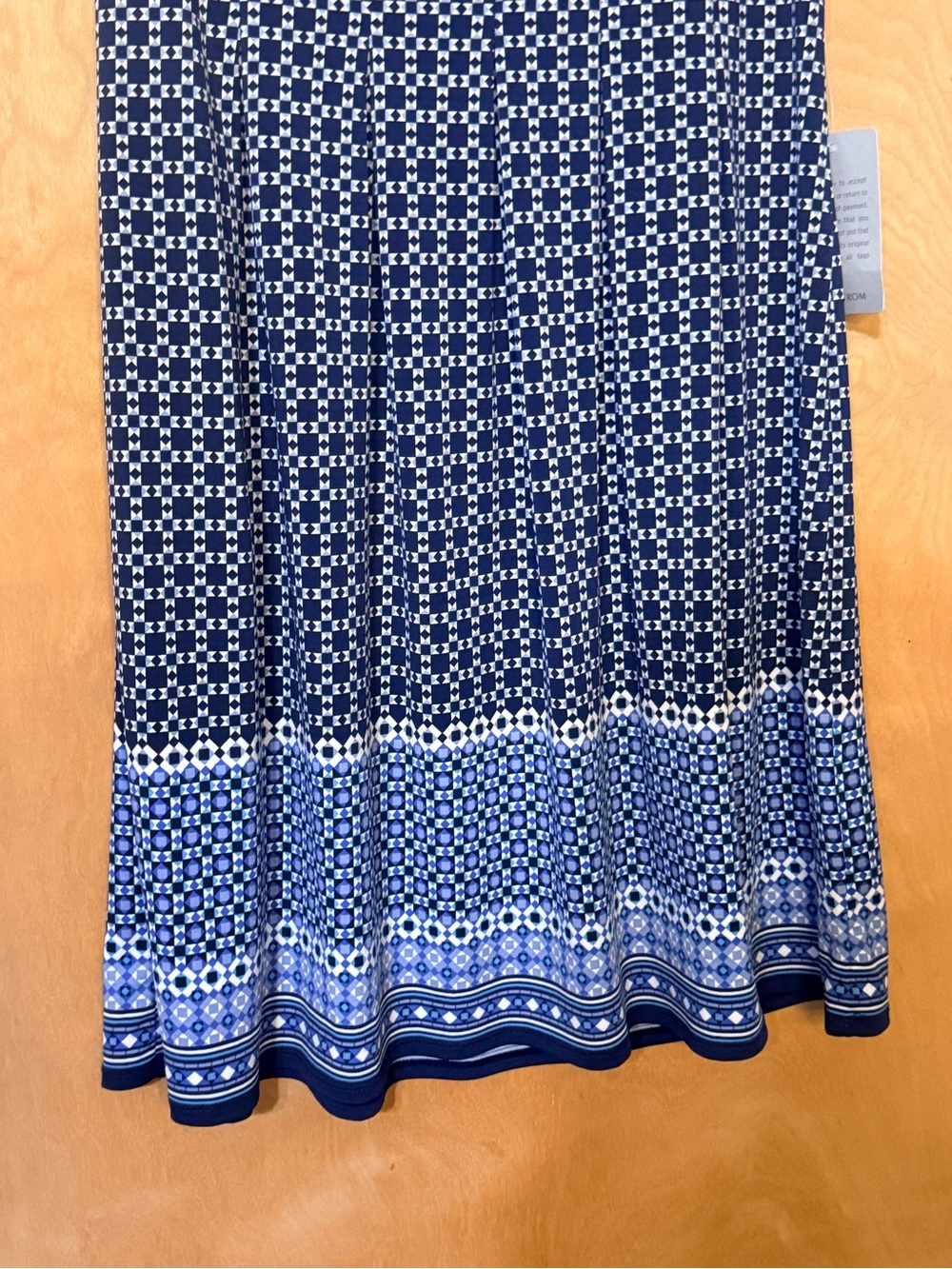 Max Studio Navy and White Patterned Sleeveless Midi Dress - Picture 2 of 9